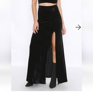 Blackmilk Velvet Black Split Column Skirt 2.0 Size XL